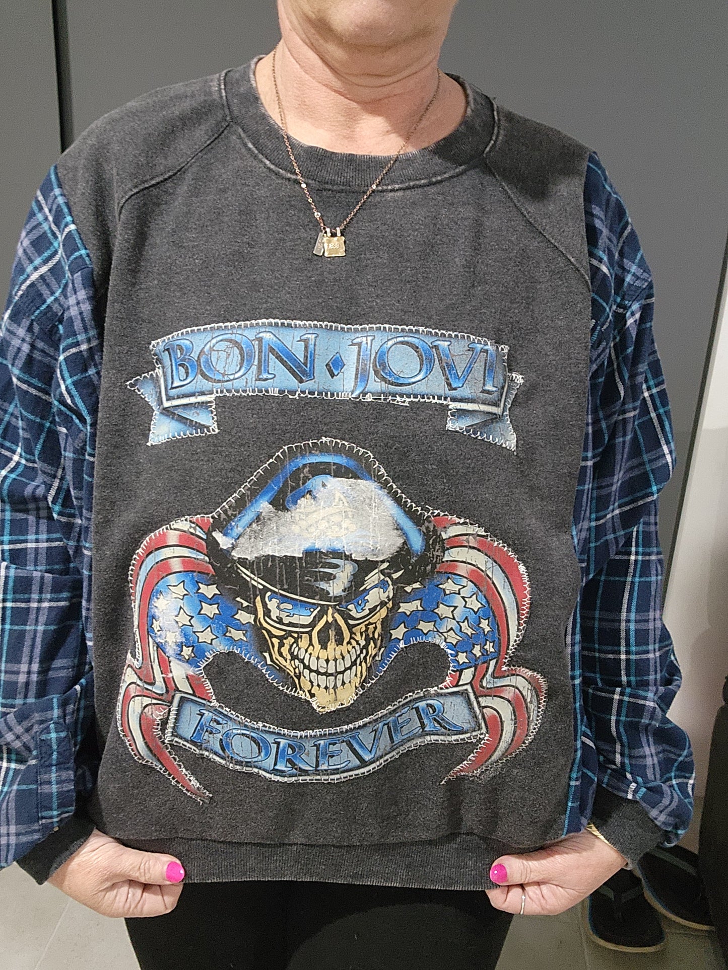Handmade Upcycled Jumper – Skull & Flag Graphic with Flannel Sleeves (XL–2XL)
